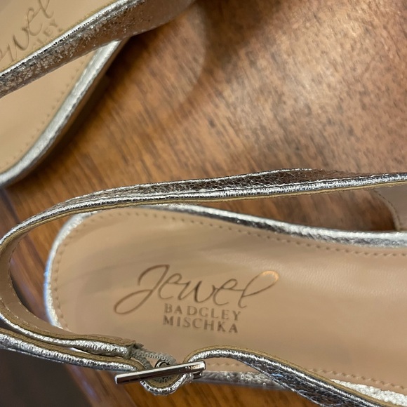 New Metallic jeweled flat slingbacks. - Picture 3 of 7